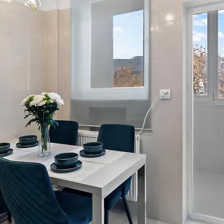 Ultracentral * Bükreş