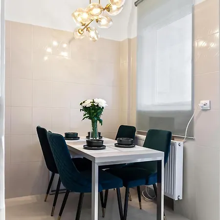 Ultracentral * Bükreş